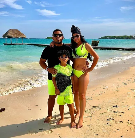Luxury Area Beach Niños