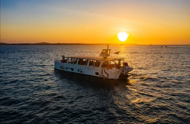 Tour Atardecer Catamarán
